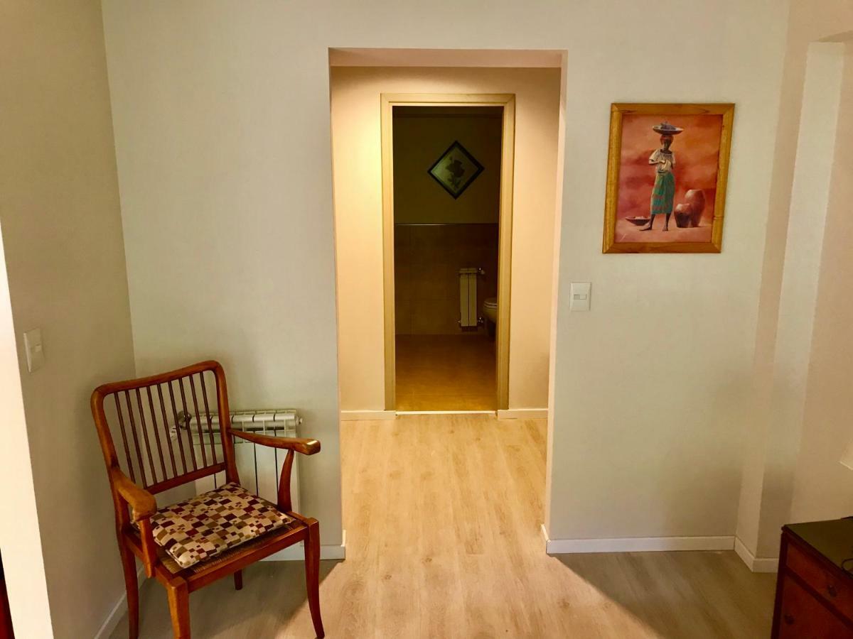 Departamento Céntrico Quila Quina - Céntrico y amplio Appartamento San Carlos de Bariloche Esterno foto