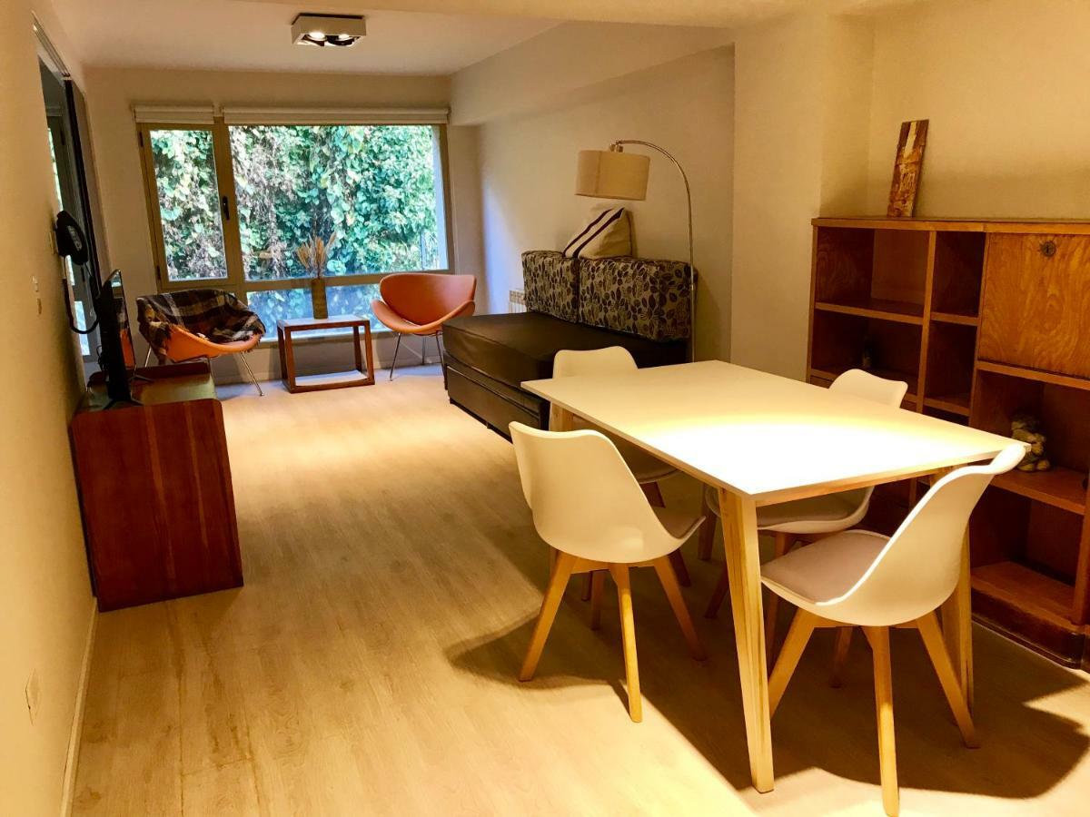 Departamento Céntrico Quila Quina - Céntrico y amplio Appartamento San Carlos de Bariloche Esterno foto