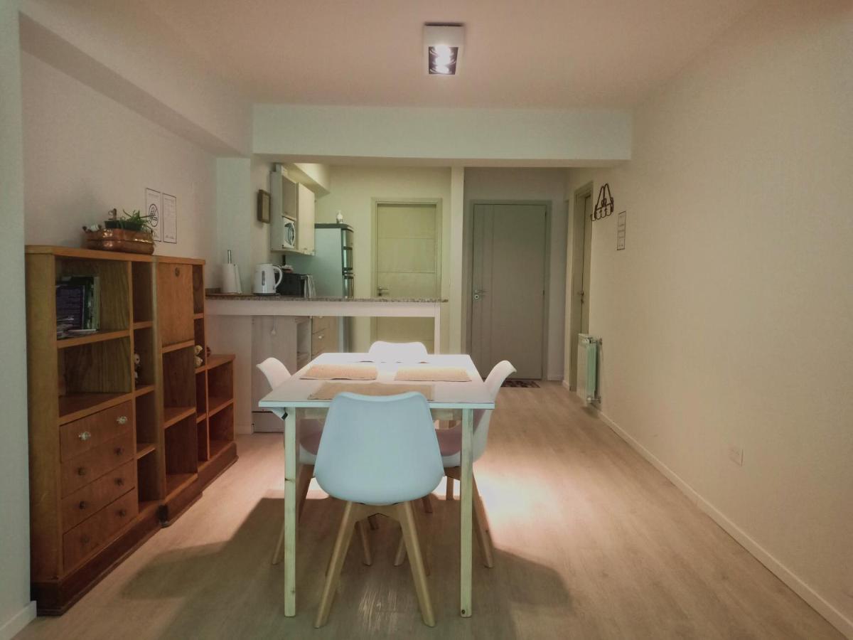 Departamento Céntrico Quila Quina - Céntrico y amplio Appartamento San Carlos de Bariloche Esterno foto